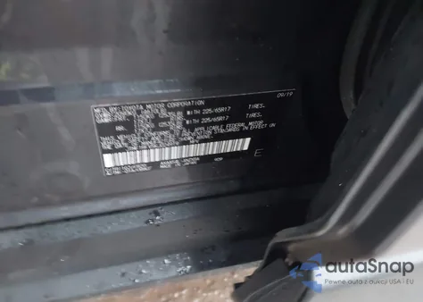 2019 Toyota Rav4 Le z USA, uszkodzony, nr VIN JTMF1RFV5KJ024919